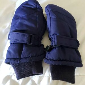 Snow mittens
